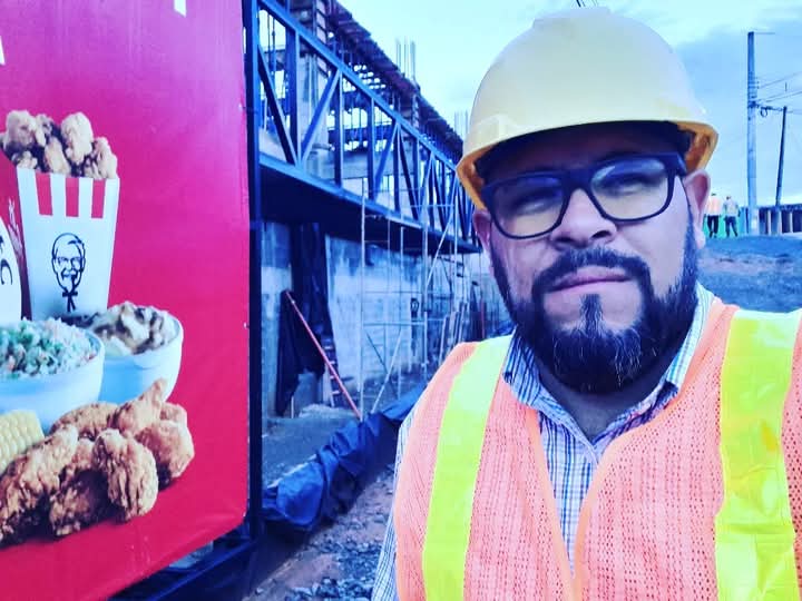 Ingeniero en obra